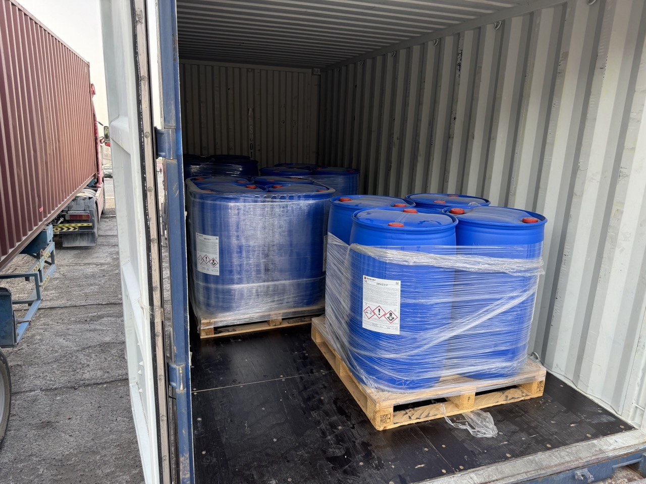 Разгрузка контейнера